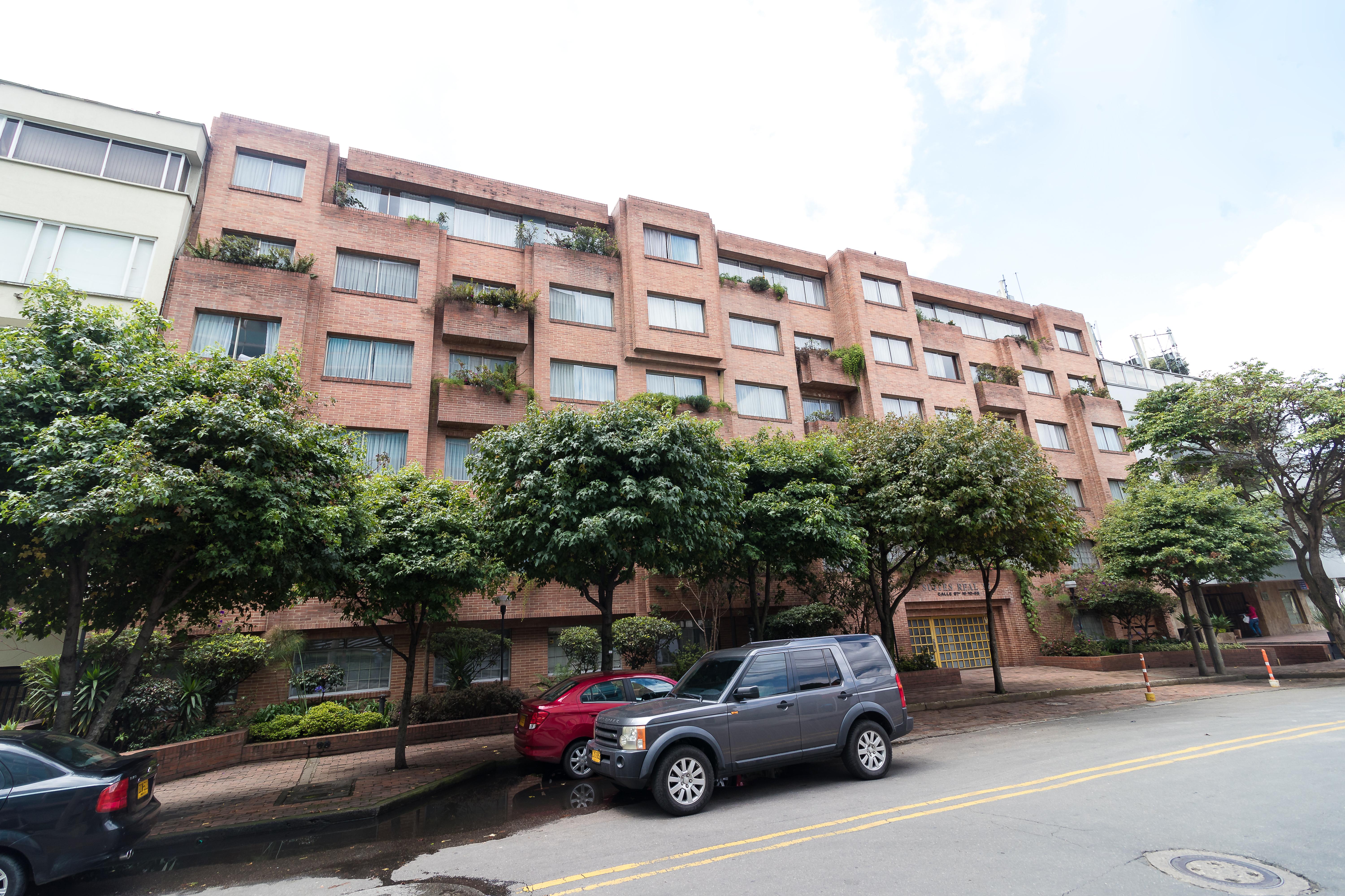 Hotel Suites Real 97 Bogota Exterior photo